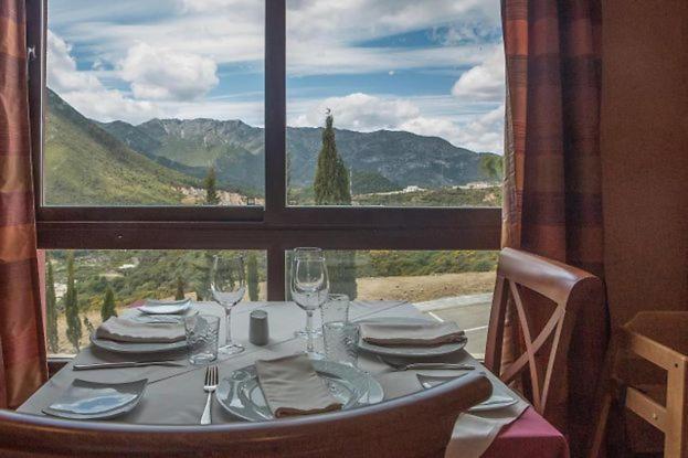 Hotel Wellness Marbella Hills Ojen Bagian luar foto